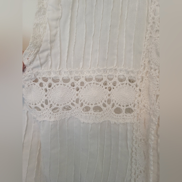 Vintage Crochet Detail Vest - Picture 7 of 8